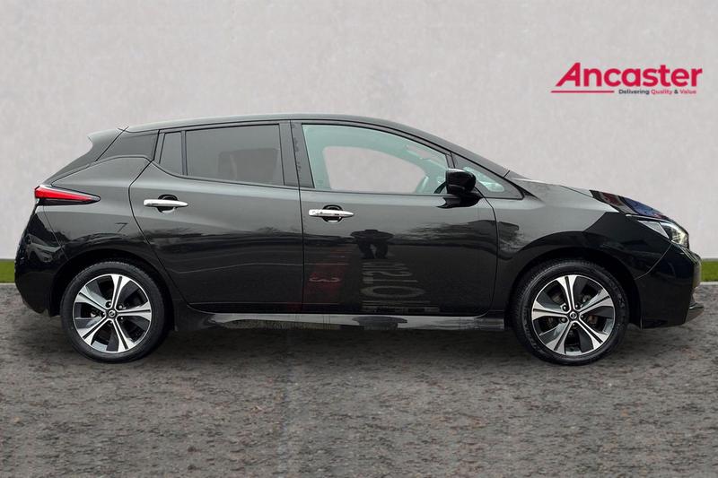 Used Nissan Leaf 2021 for sale - 77794812: Photo 2