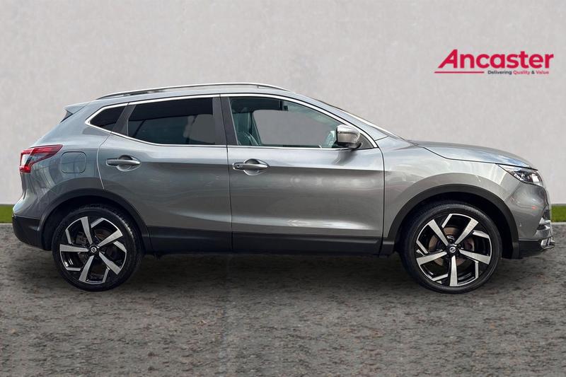 Used Nissan Qashqai 2017 for sale - 77306964: Photo 2