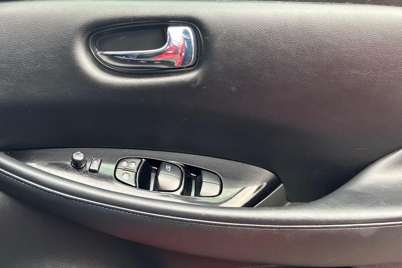 Used Nissan Leaf 2021 for sale - 76882501: Photo 16