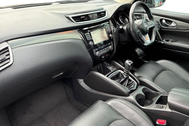 Used Nissan Qashqai 2018 for sale - 77641427: Photo 13