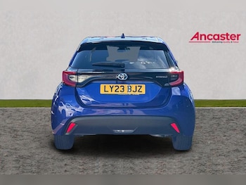Used Toyota Yaris 2023 for sale - 75972877: Photo