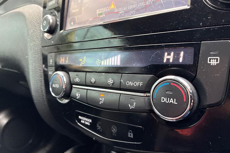 Used Nissan Qashqai 2018 for sale - 77755029: Photo 15