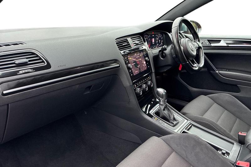 Used Volkswagen Golf 2017 for sale - 77312721: Photo 13