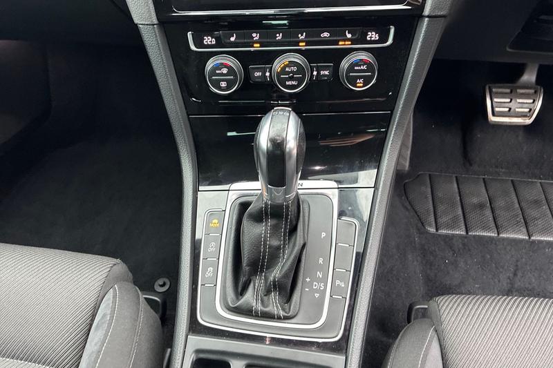 Used Volkswagen Golf 2017 for sale - 77312721: Photo 14