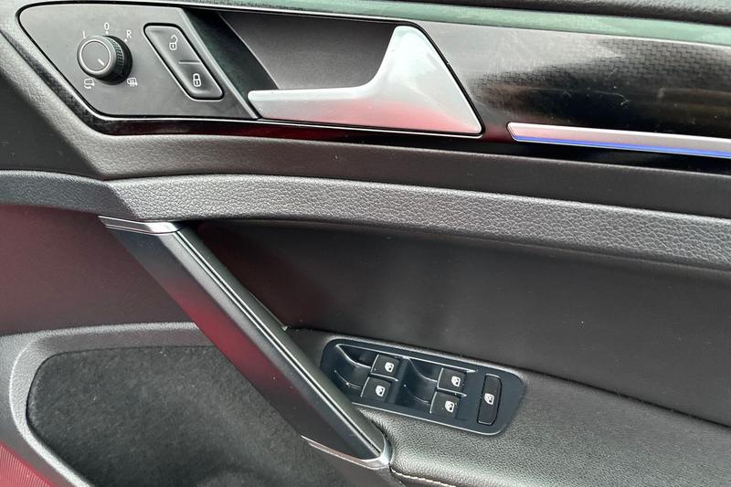 Used Volkswagen Golf 2017 for sale - 77312721: Photo 16