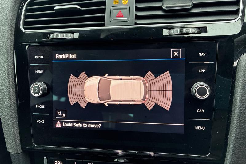 Used Volkswagen Golf 2017 for sale - 77312721: Photo 19