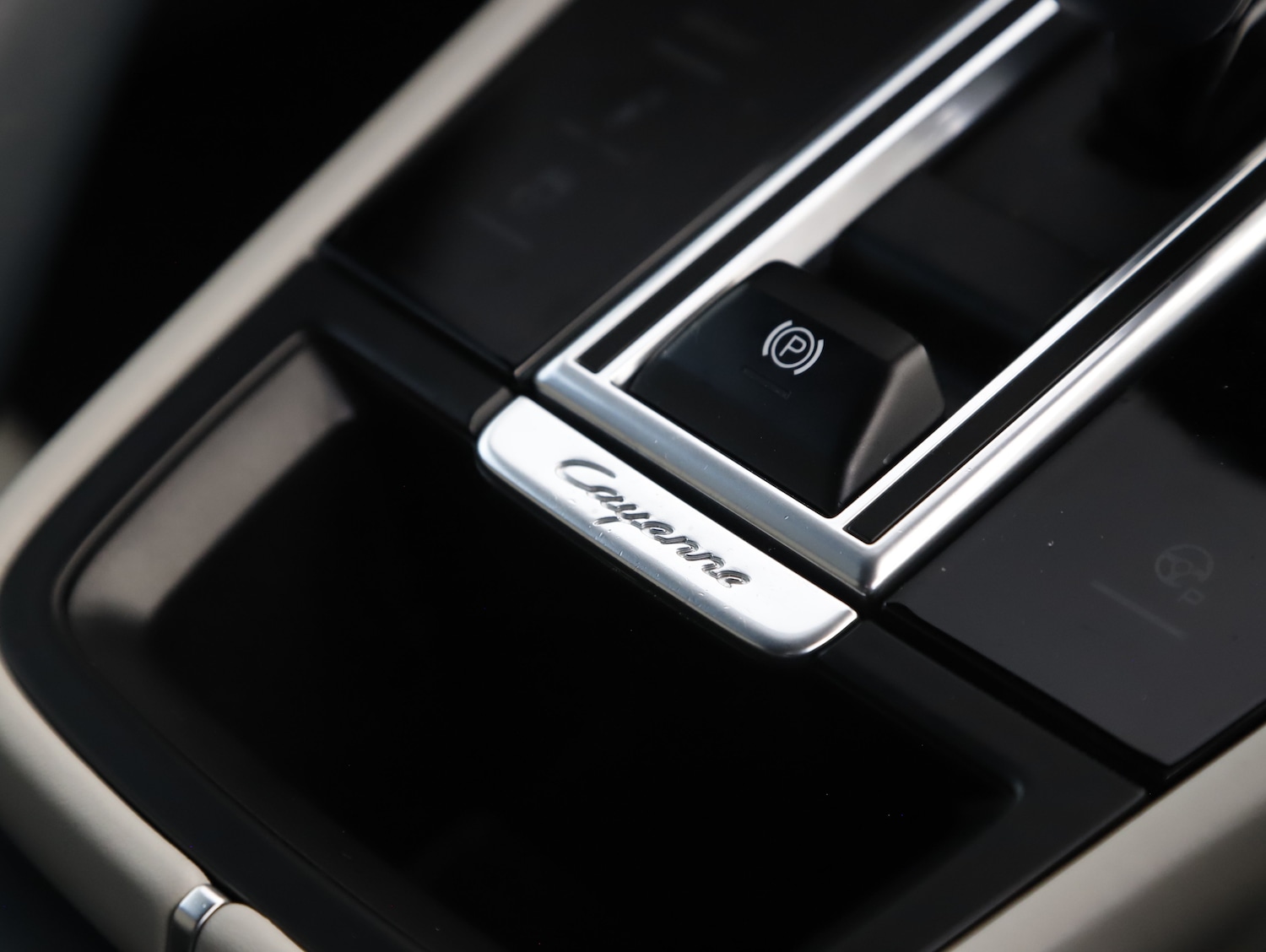 Used Porsche Cayenne 2021 for sale - 77691990: Photo 38