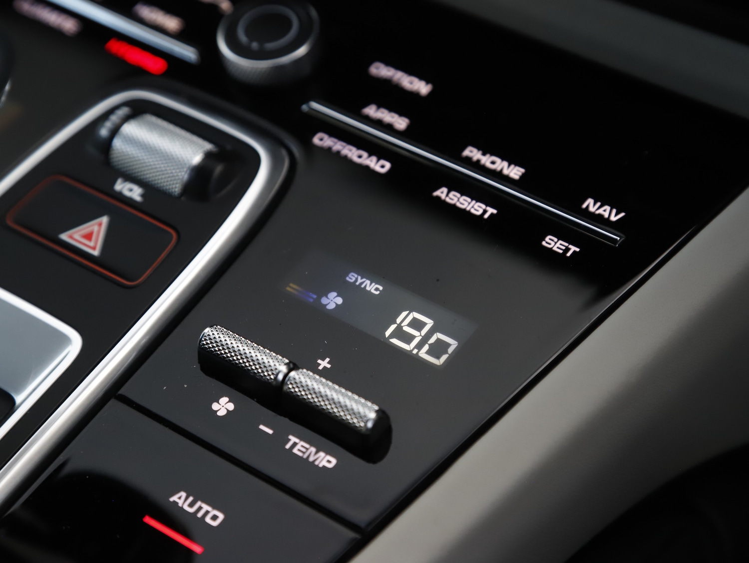 Used Porsche Cayenne 2021 for sale - 77691990: Photo 40