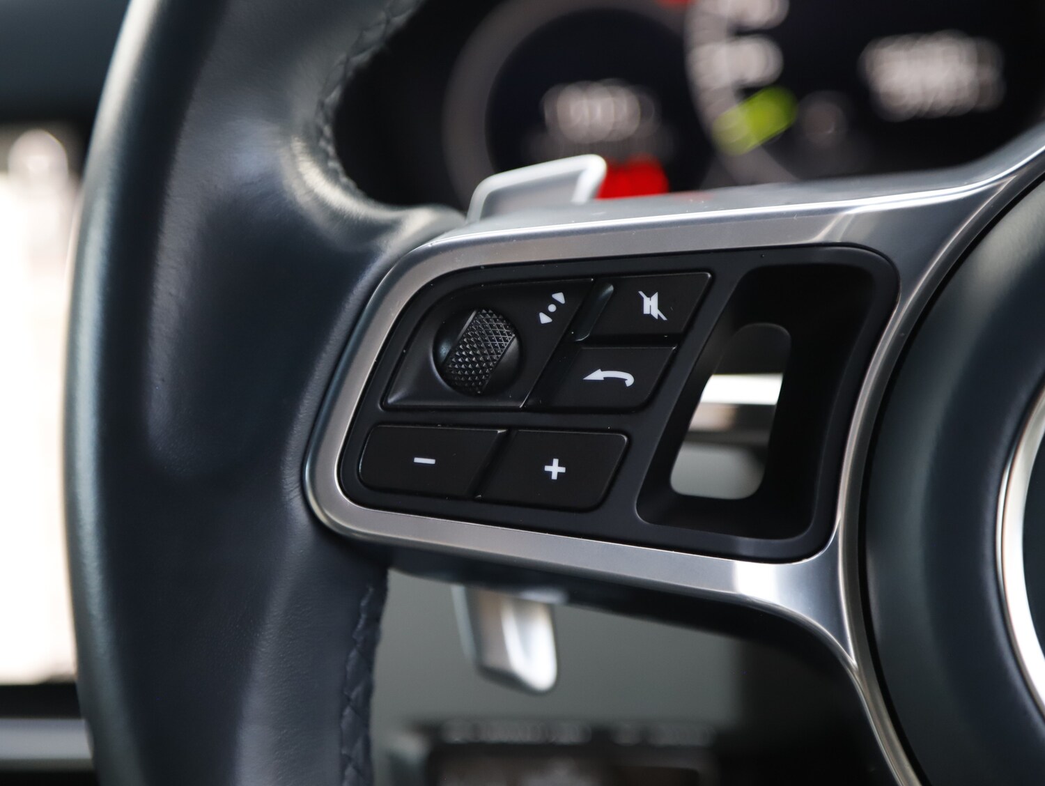 Used Porsche Cayenne 2021 for sale - 77691990: Photo 43