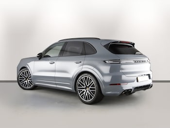Used Porsche Cayenne 2024 for sale - 79045761: Photo