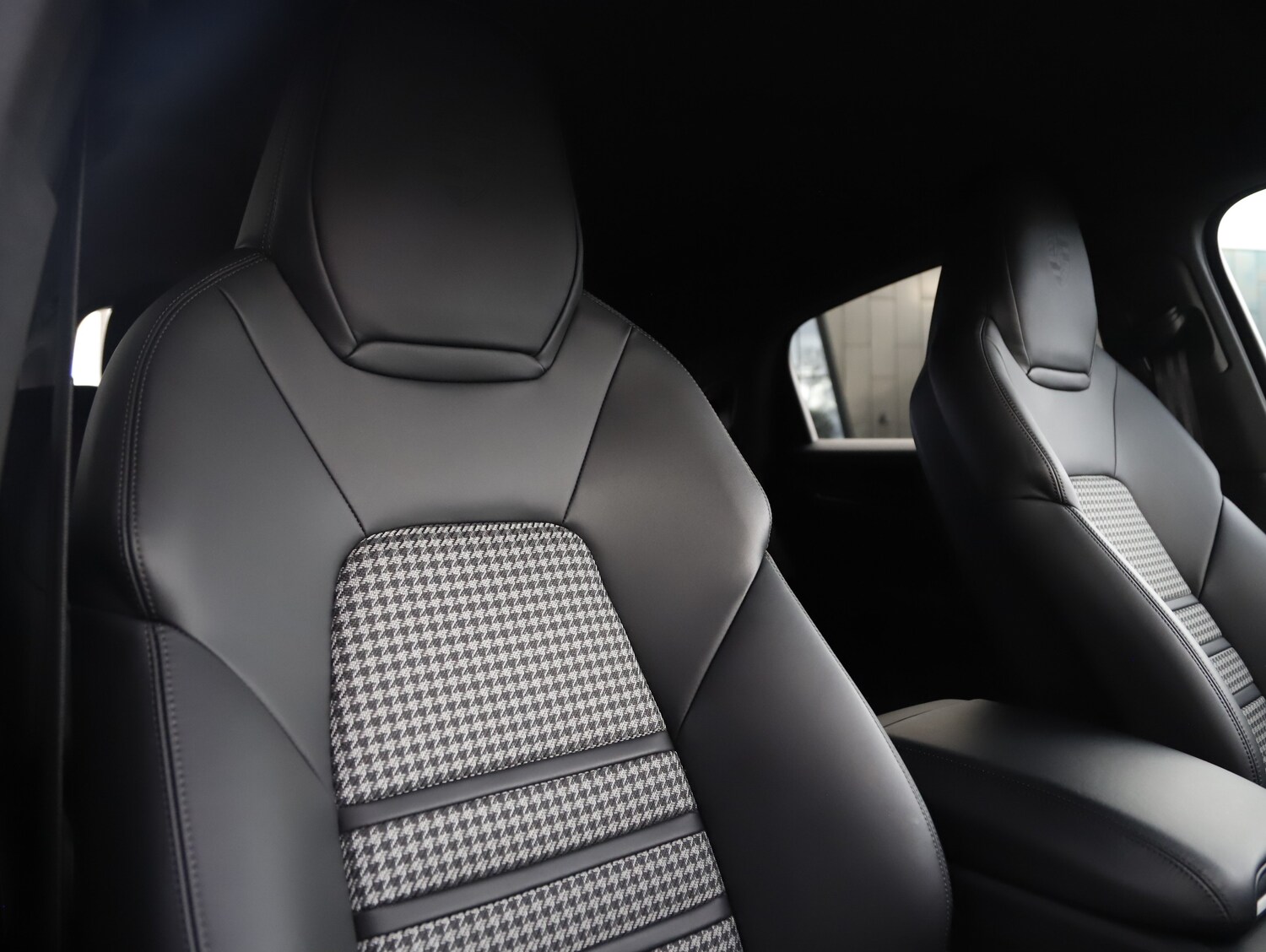 Used Porsche Cayenne 2025 for sale - 78095663: Photo 24