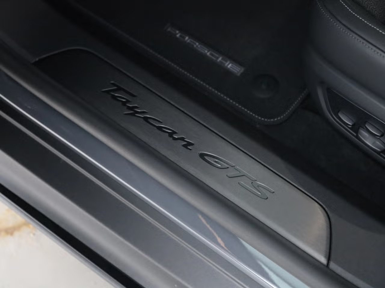 Used Porsche Taycan 2025 for sale - 76197124: Photo 17