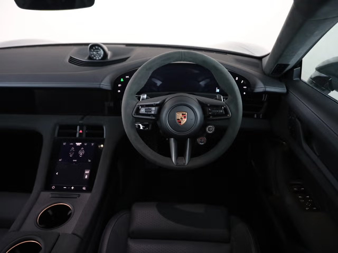 Used Porsche Taycan 2025 for sale - 76197124: Photo 22