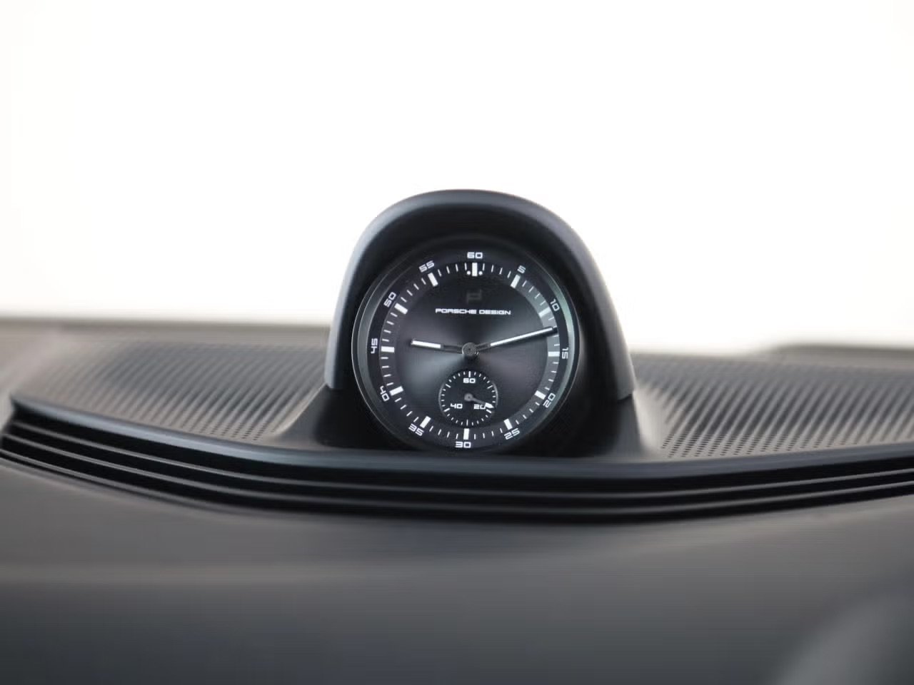 Used Porsche Taycan 2025 for sale - 76197124: Photo 24