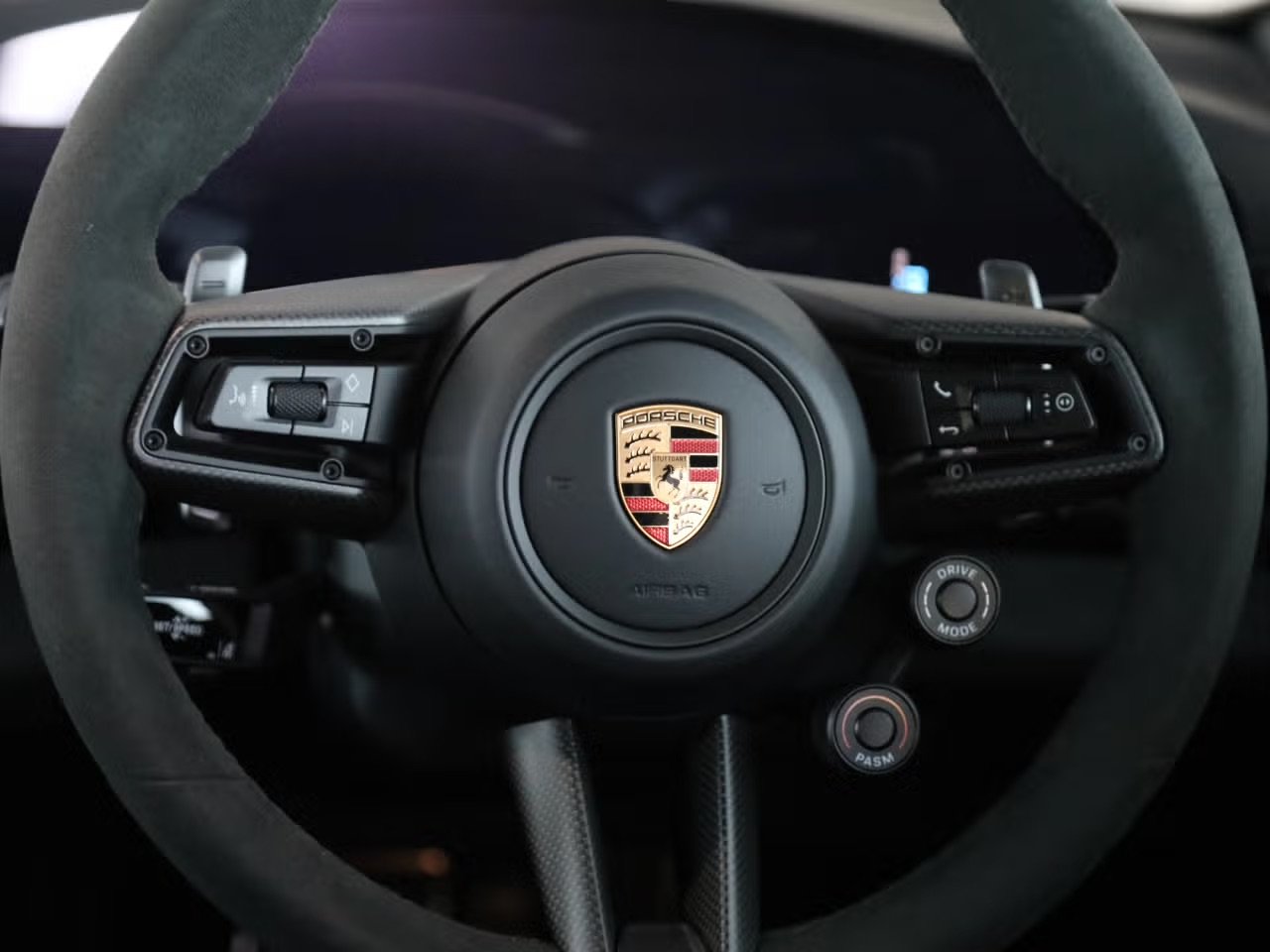 Used Porsche Taycan 2025 for sale - 76197124: Photo 32