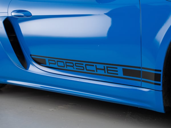 Used Porsche 718 Cayman 2021 for sale - 76197126: Photo 16