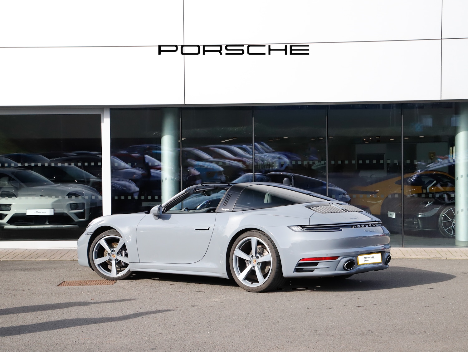 Used Porsche 911 2023 for sale - 77935793: Photo 3