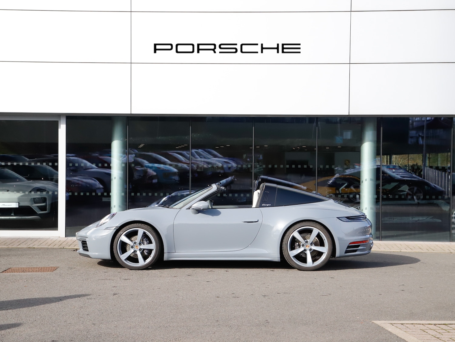 Used Porsche 911 2023 for sale - 77935793: Photo 6