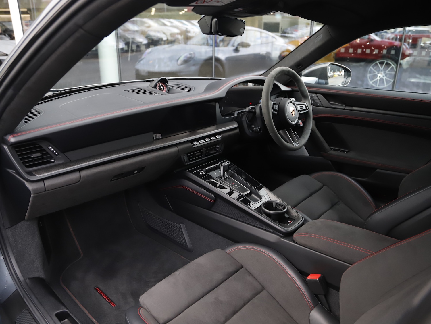 Used Porsche 911 2024 for sale - 77836183: Photo 4