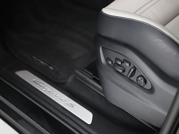 Used Porsche Cayenne 2024 for sale - 76303447: Photo 15