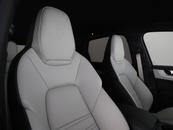Used Porsche Cayenne 2024 for sale - 76303447: Photo 33