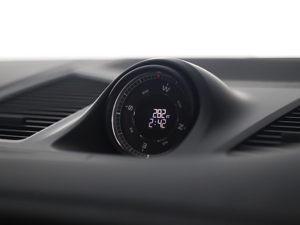 Used Porsche Cayenne 2024 for sale - 76303447: Photo 9