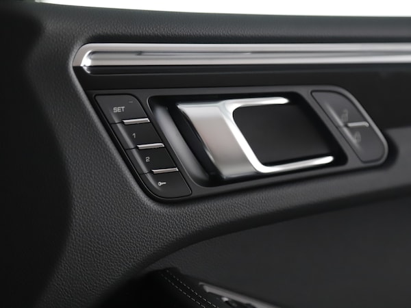 Used Porsche Macan 2025 for sale - 76184800: Photo 28