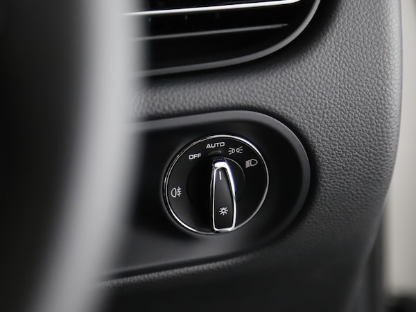 Used Porsche Macan 2025 for sale - 76184800: Photo 35
