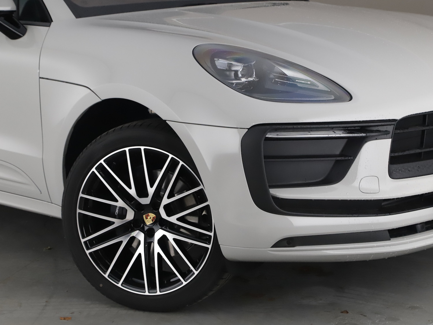 Used Porsche Macan 2025 for sale - 76416399: Photo 14