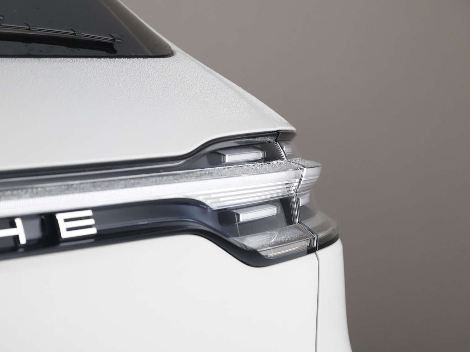 Used Porsche Macan 2025 for sale - 76416399: Photo 16