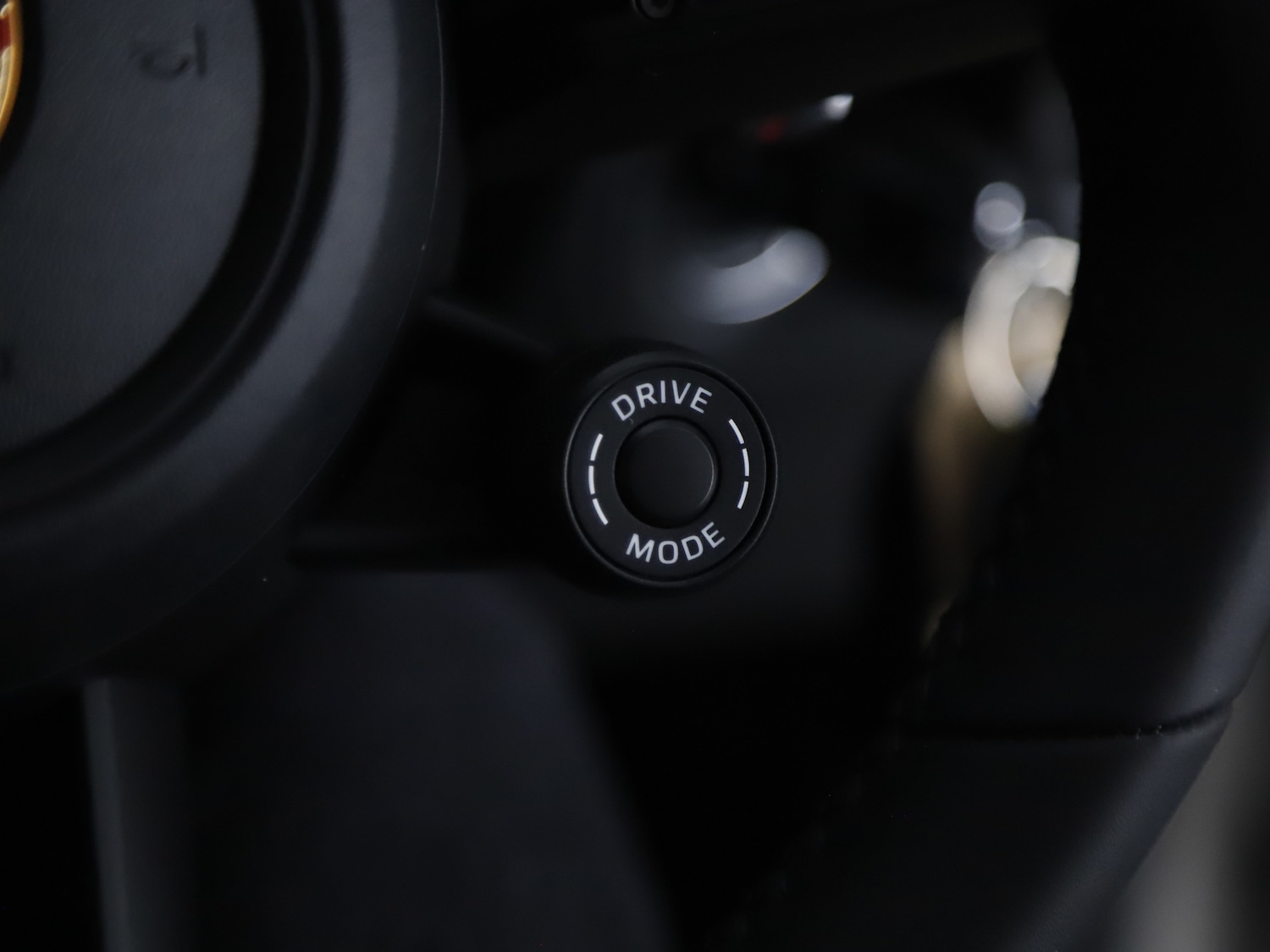 Used Porsche Macan 2025 for sale - 76416399: Photo 23