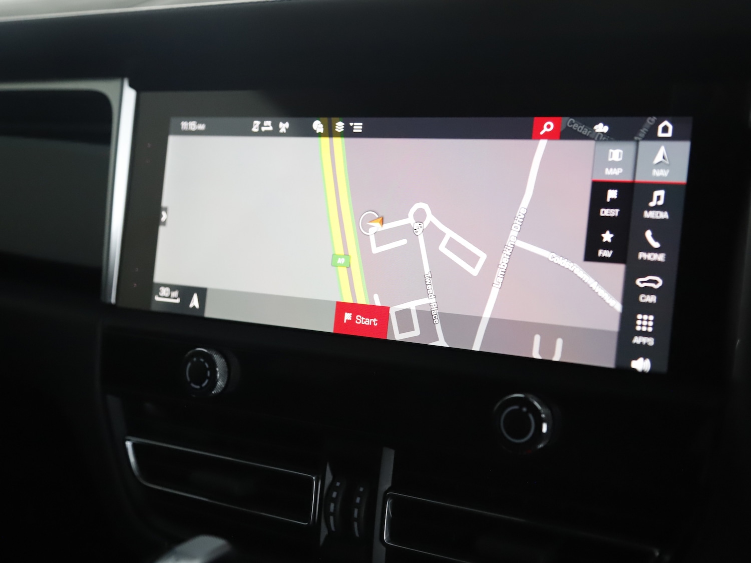 Used Porsche Macan 2025 for sale - 76416399: Photo 43