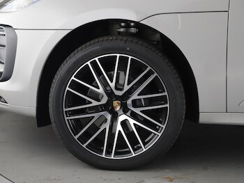 Used Porsche Macan 2025 for sale - 76416399: Photo