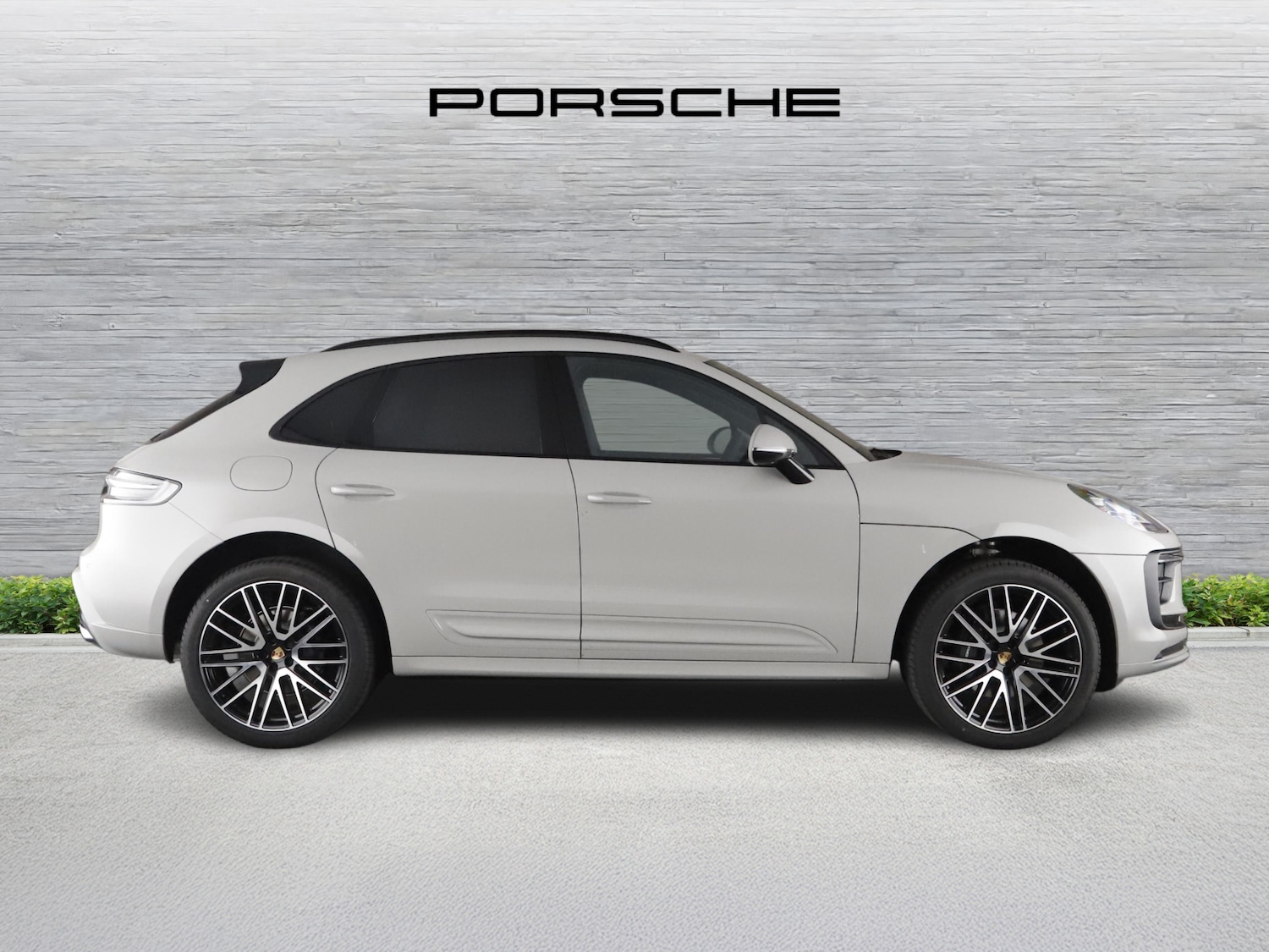 Used Porsche Macan 2025 for sale - 76416399: Photo 8