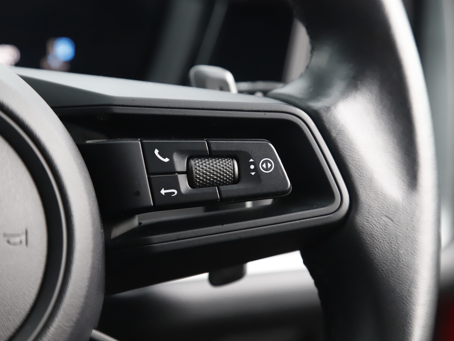 Used Porsche Cayenne 2024 for sale - 76557844: Photo 16