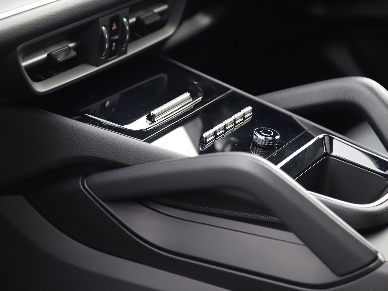 Used Porsche Cayenne 2024 for sale - 76557844: Photo 23