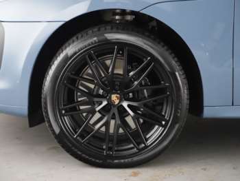 Used Porsche Macan 2023 for sale - 74953250: Photo