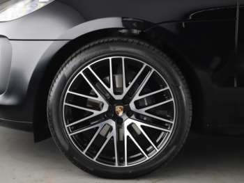 Used Porsche Macan 2025 for sale - 75019733: Photo