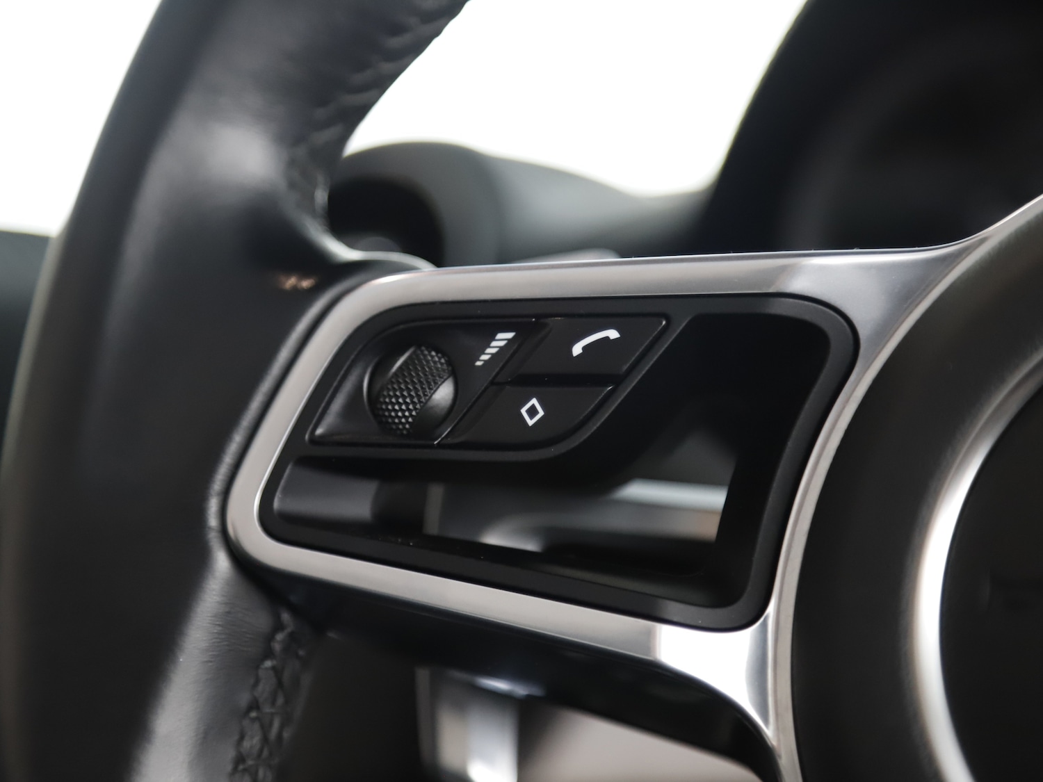 Used Porsche Boxster 2018 for sale - 77494116: Photo 42