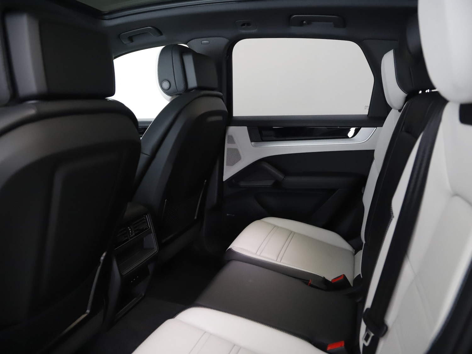 Used Porsche Cayenne 2024 for sale - 78016366: Photo 20