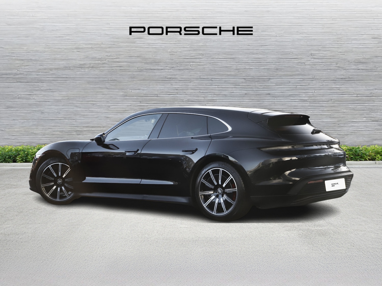 Used Porsche Taycan 2023 for sale - 77172401: Photo 3