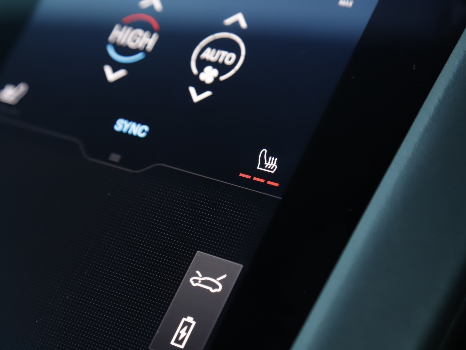 Used Porsche Taycan 2023 for sale - 77172401: Photo 41