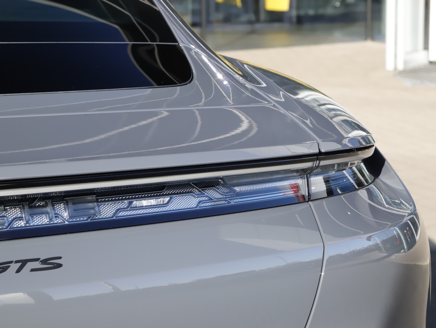 Used Porsche Taycan 2025 for sale - 78199841: Photo 12