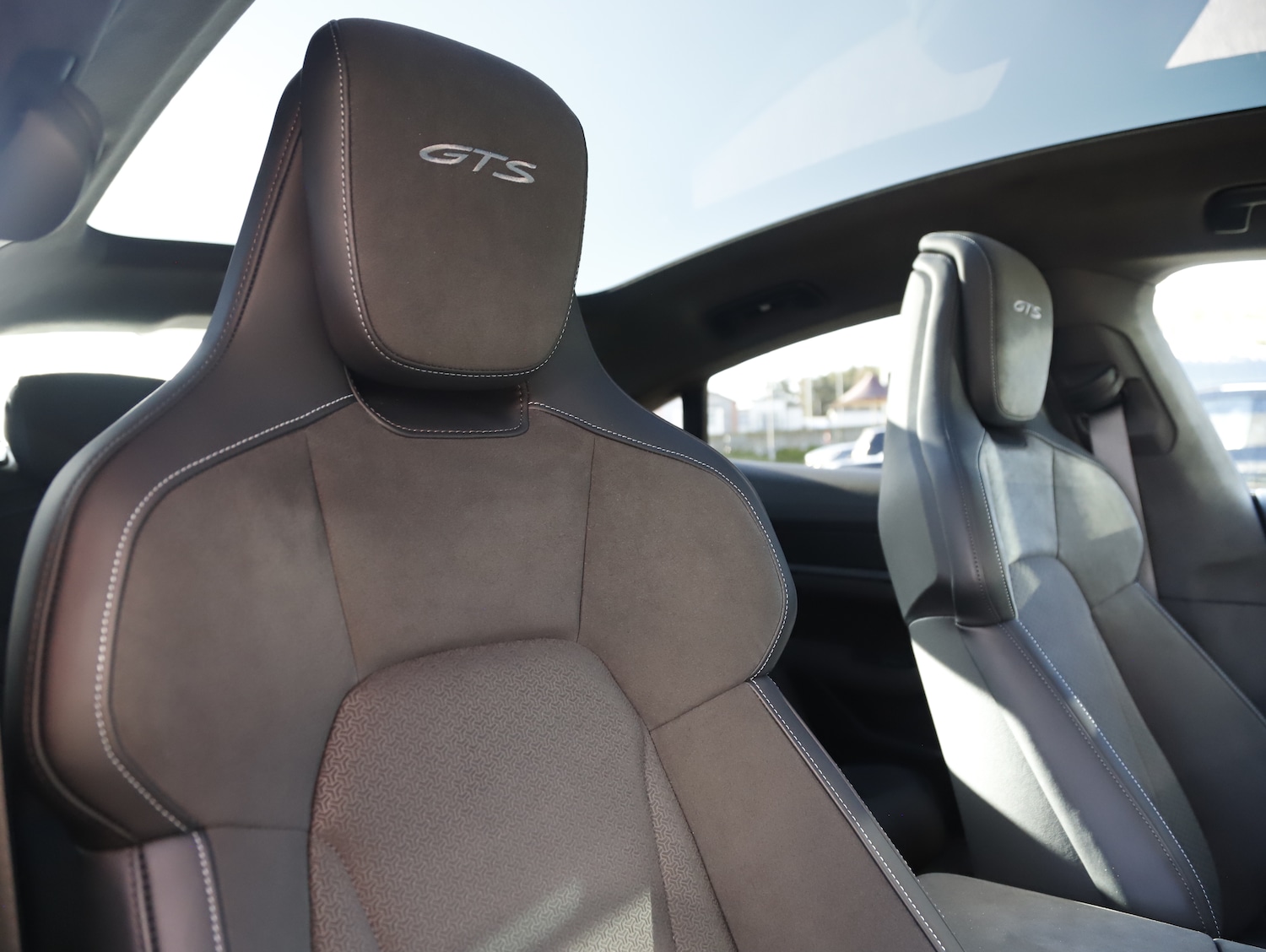 Used Porsche Taycan 2025 for sale - 78199841: Photo 24