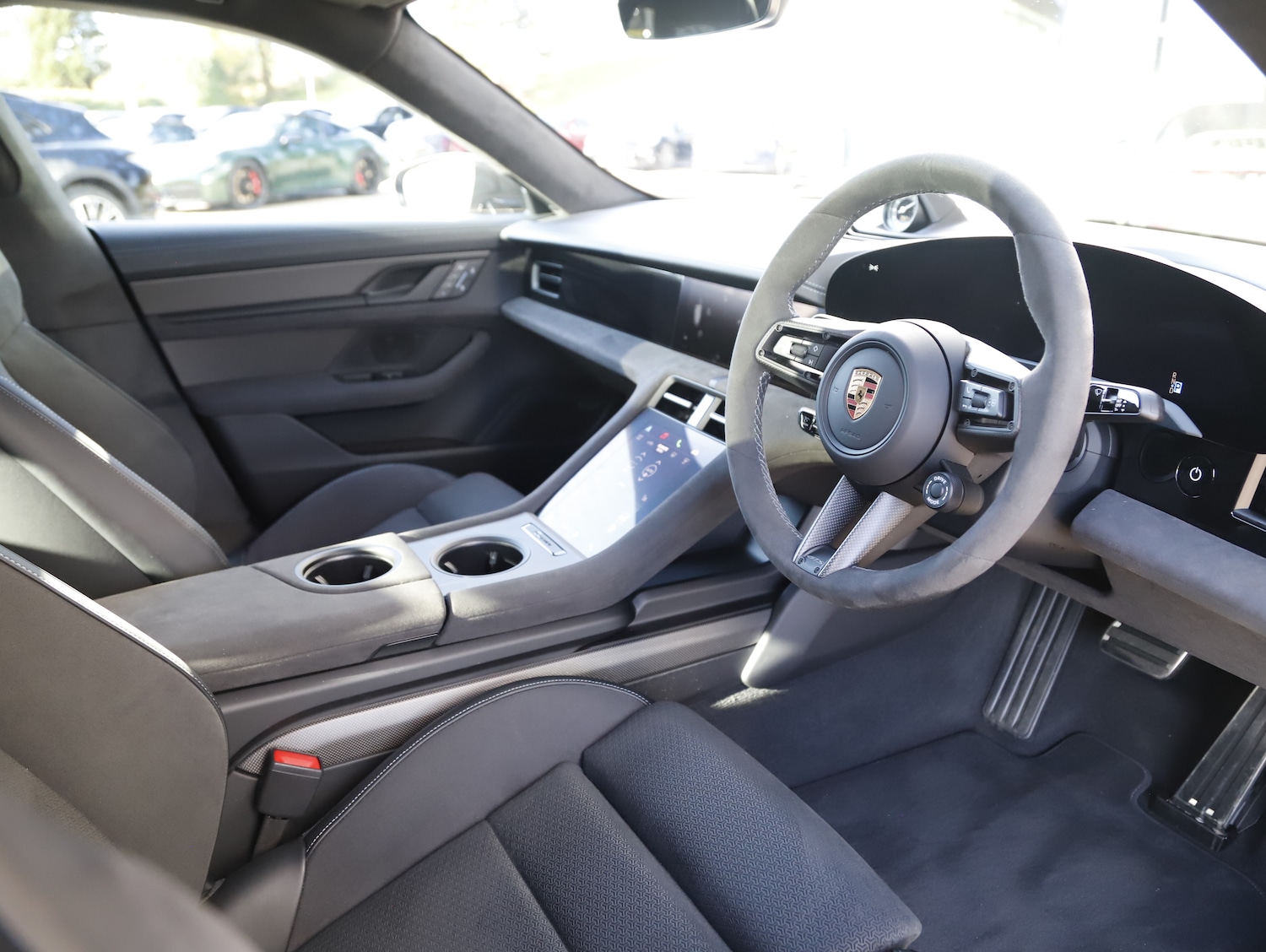 Used Porsche Taycan 2025 for sale - 78199841: Photo 25