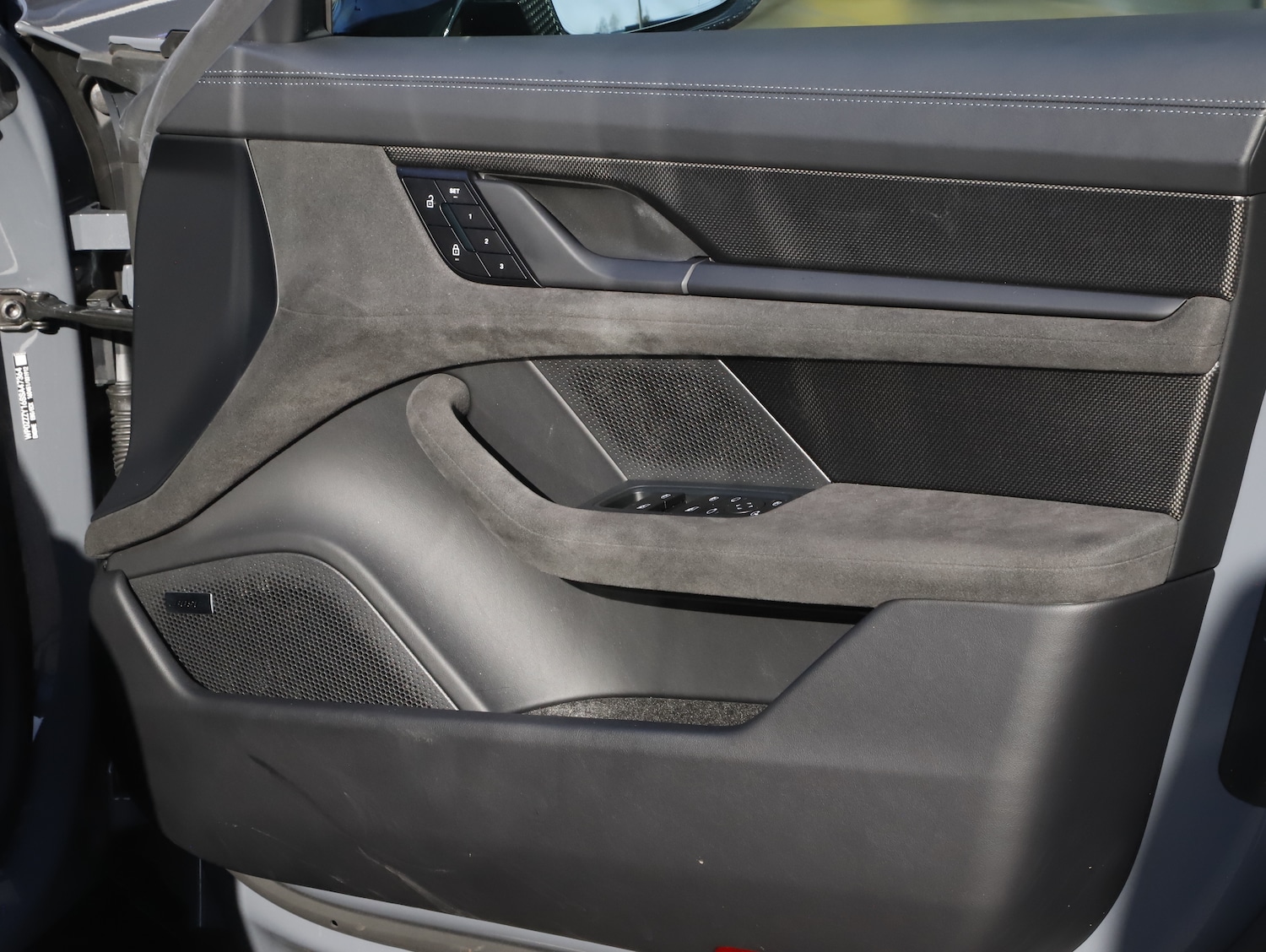 Used Porsche Taycan 2025 for sale - 78199841: Photo 28