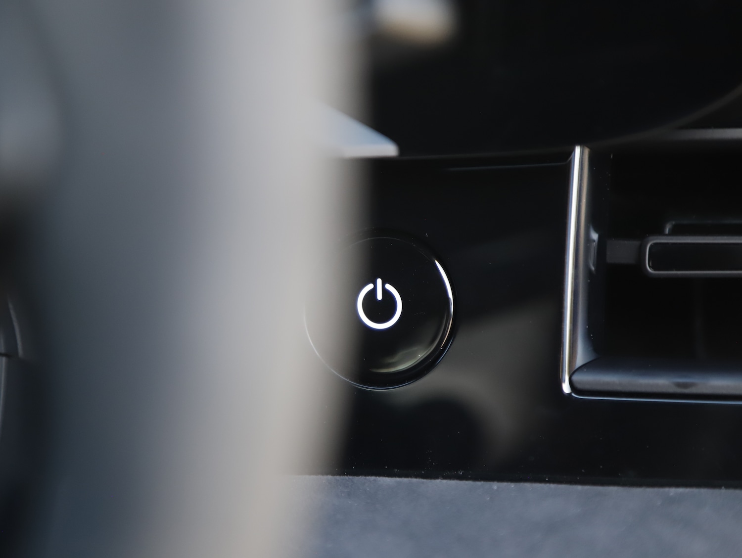 Used Porsche Taycan 2025 for sale - 78199841: Photo 30