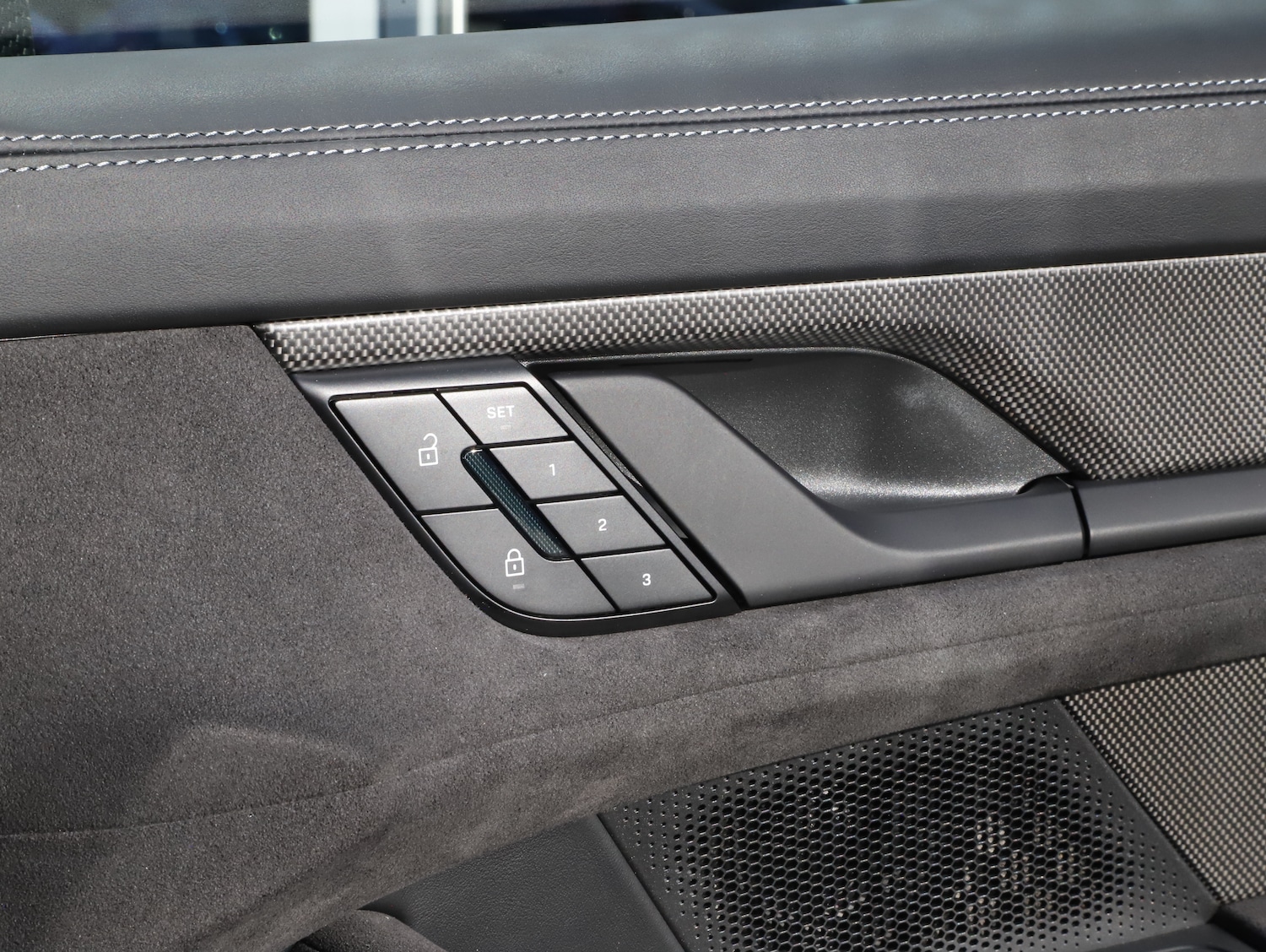 Used Porsche Taycan 2025 for sale - 78199841: Photo 32