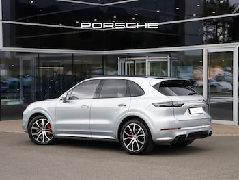 Used Porsche Cayenne 2022 for sale - 78582418: Photo