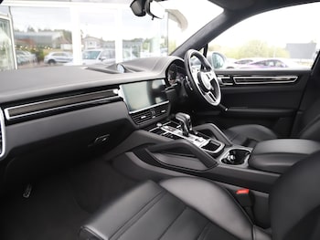 Used Porsche Cayenne 2022 for sale - 78582418: Photo